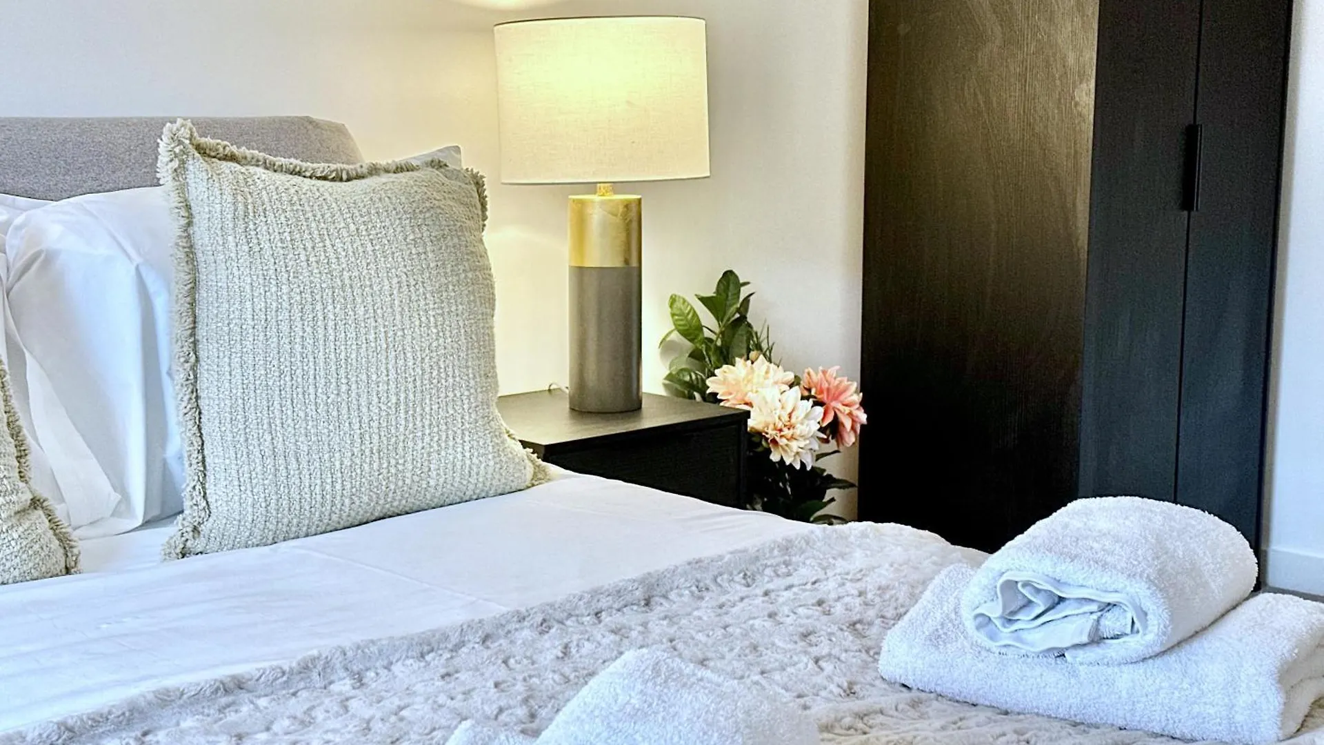 Apartment No 32 With Free Use Of Gym York