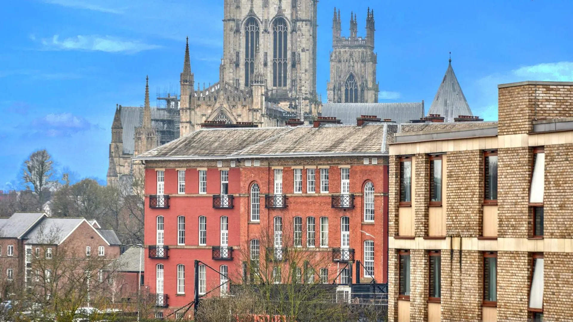 Apartment No 32 With Free Use Of Gym York 0*,